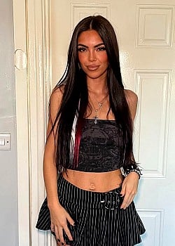 Carly Searby